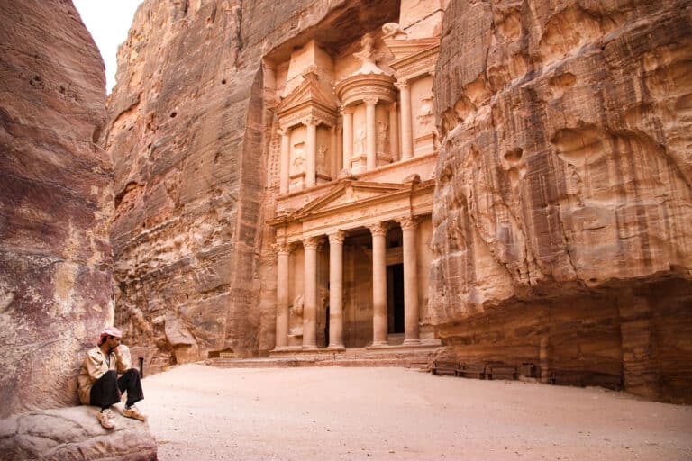 Terres sacrées et trésors antiques : Explorer Israël et la Jordanie pour un voyage inoubliable
